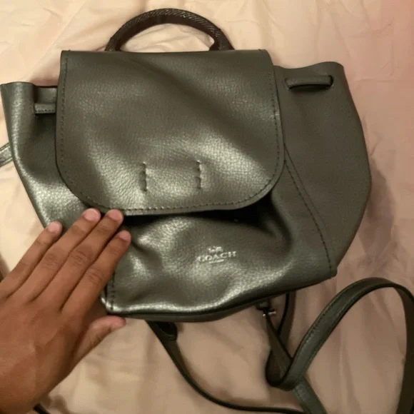 coach grey leather backpack Amazon.com: Hall 22 in Metallic Crinkle : Clothing, Shoes & Jewelry Like the New York City street its named after Rivington mixes downtown cool with professional good looks Coach Gray Leather Backpack with